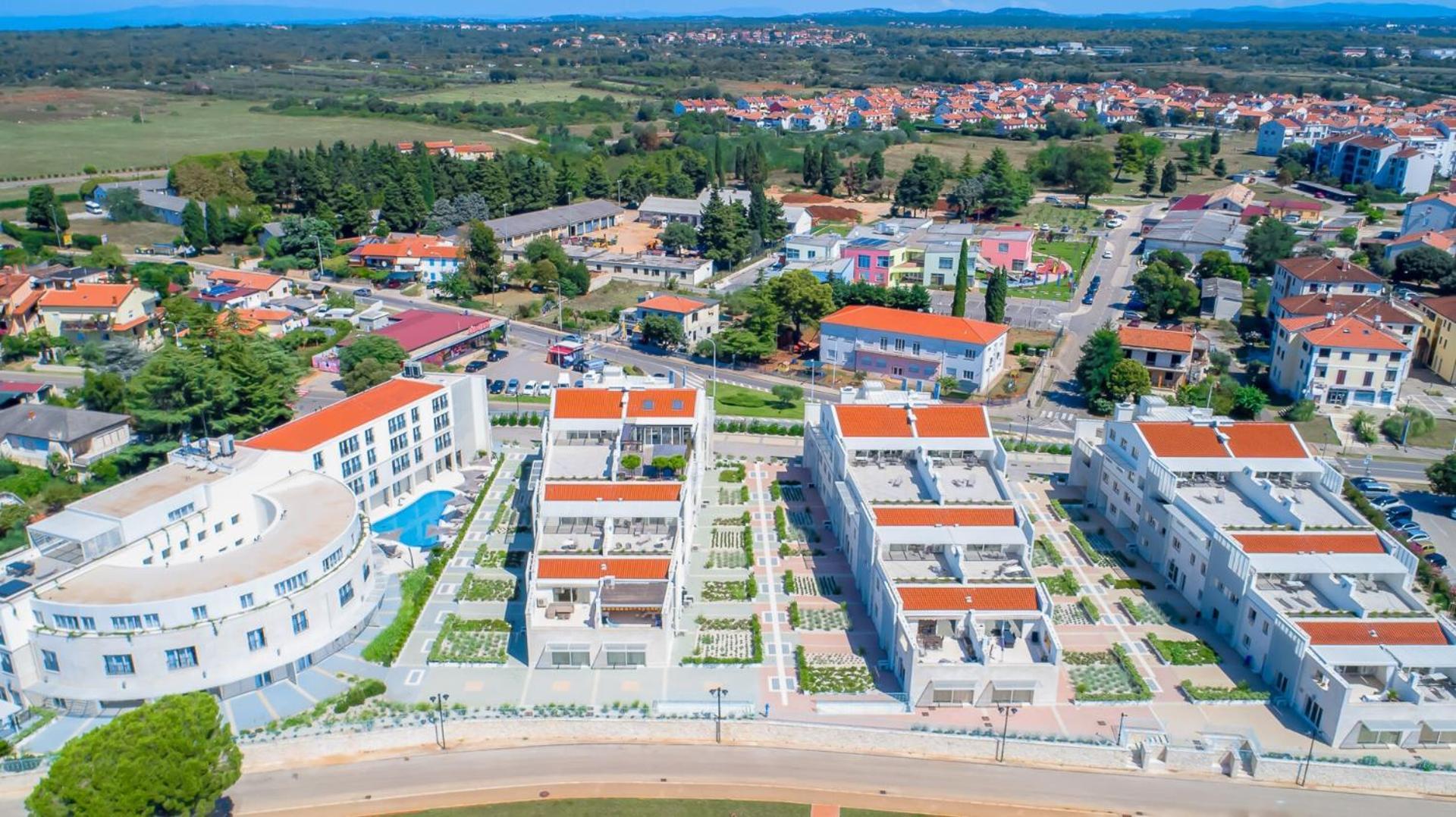 Garden Palace Resort Umag Exterior photo